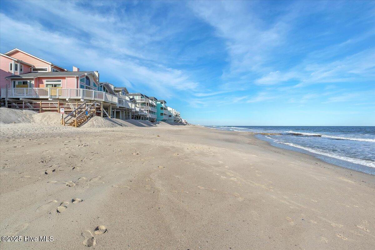 2005 Surfrider Court