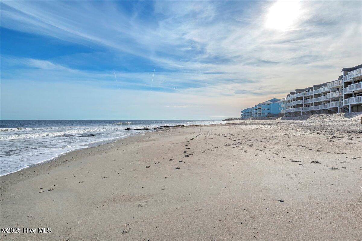 2005 Surfrider Court