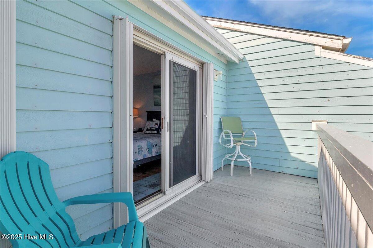 2005 Surfrider Court