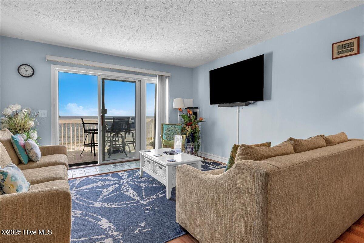2005 Surfrider Court