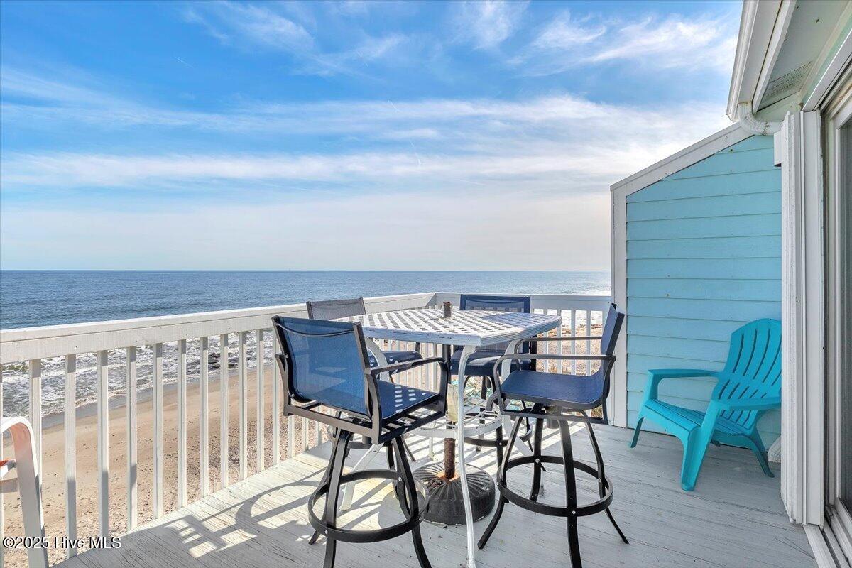 2005 Surfrider Court