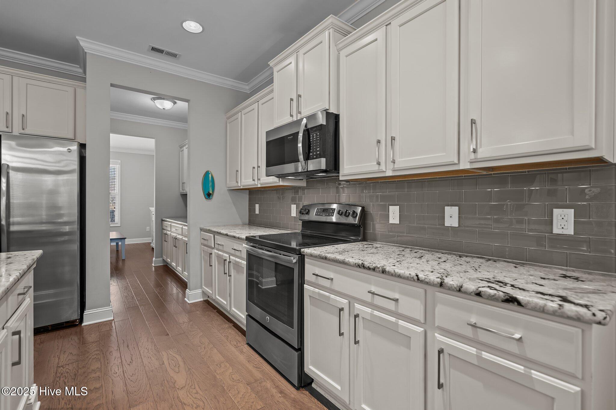 7801 Champlain Drive