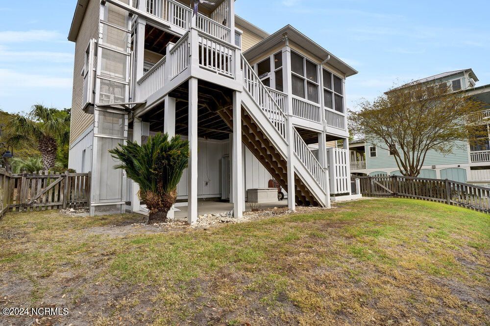 1014 Bennet Lane