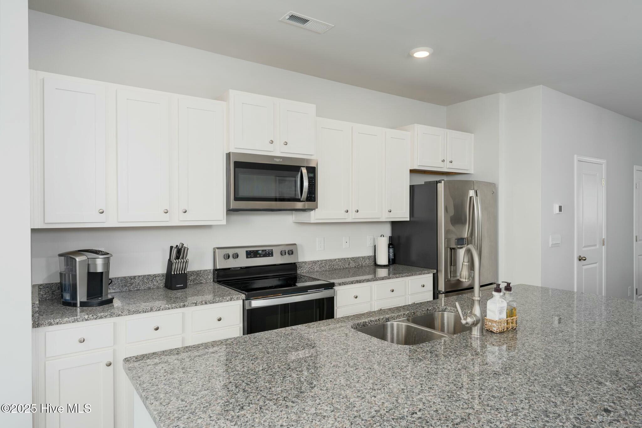 6721 White Shark Way