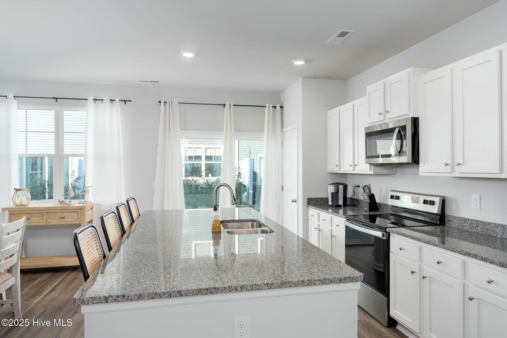 6721 White Shark Way