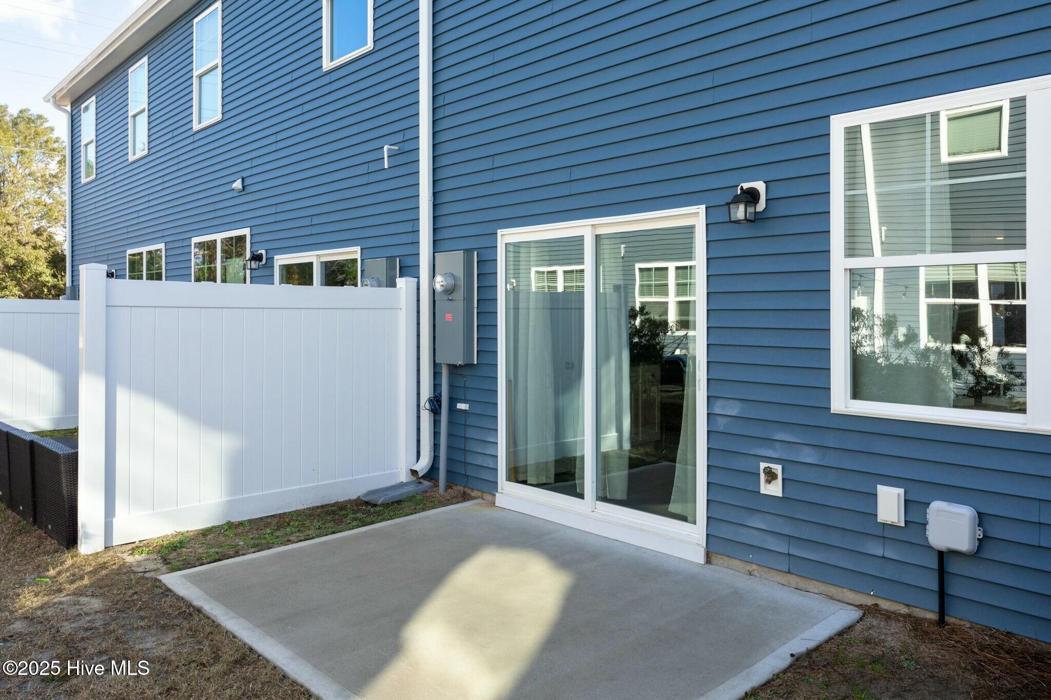 6721 White Shark Way