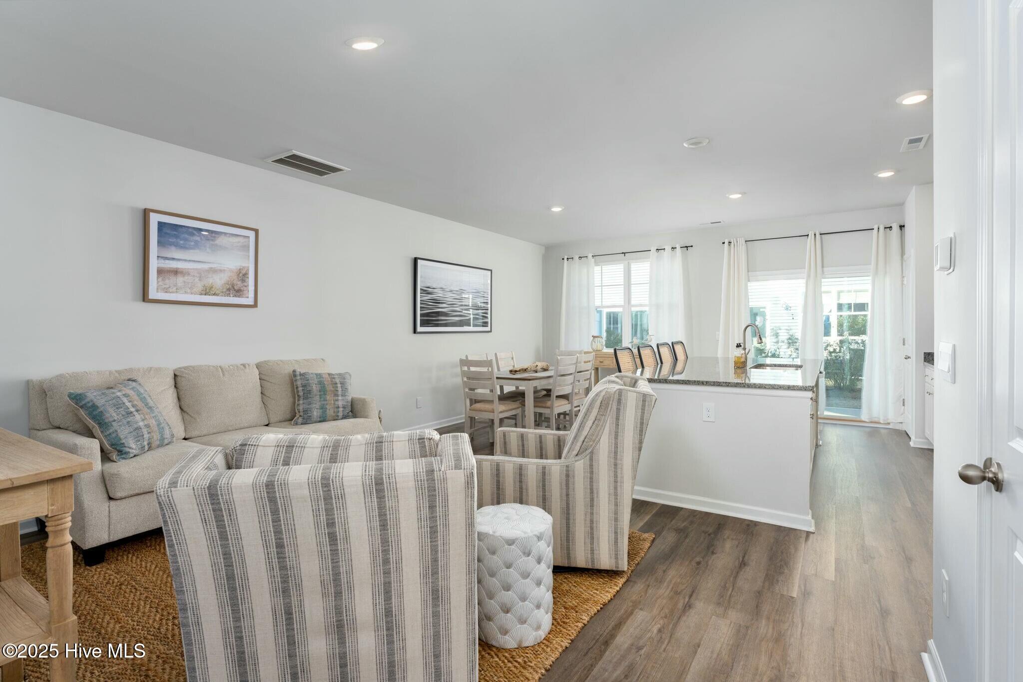 6721 White Shark Way