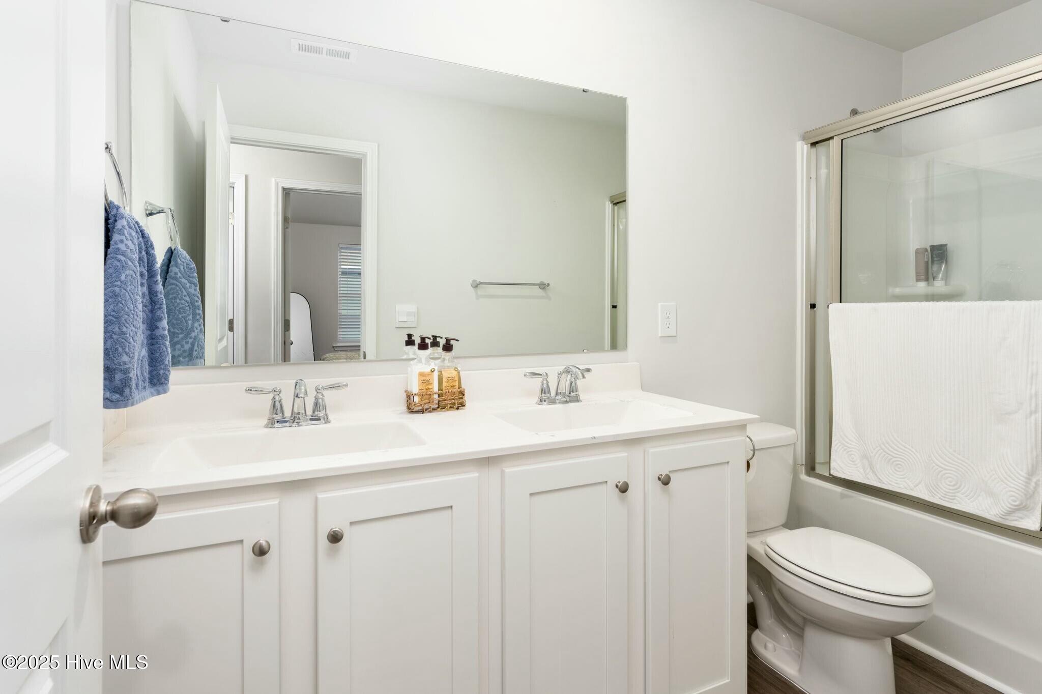 6721 White Shark Way