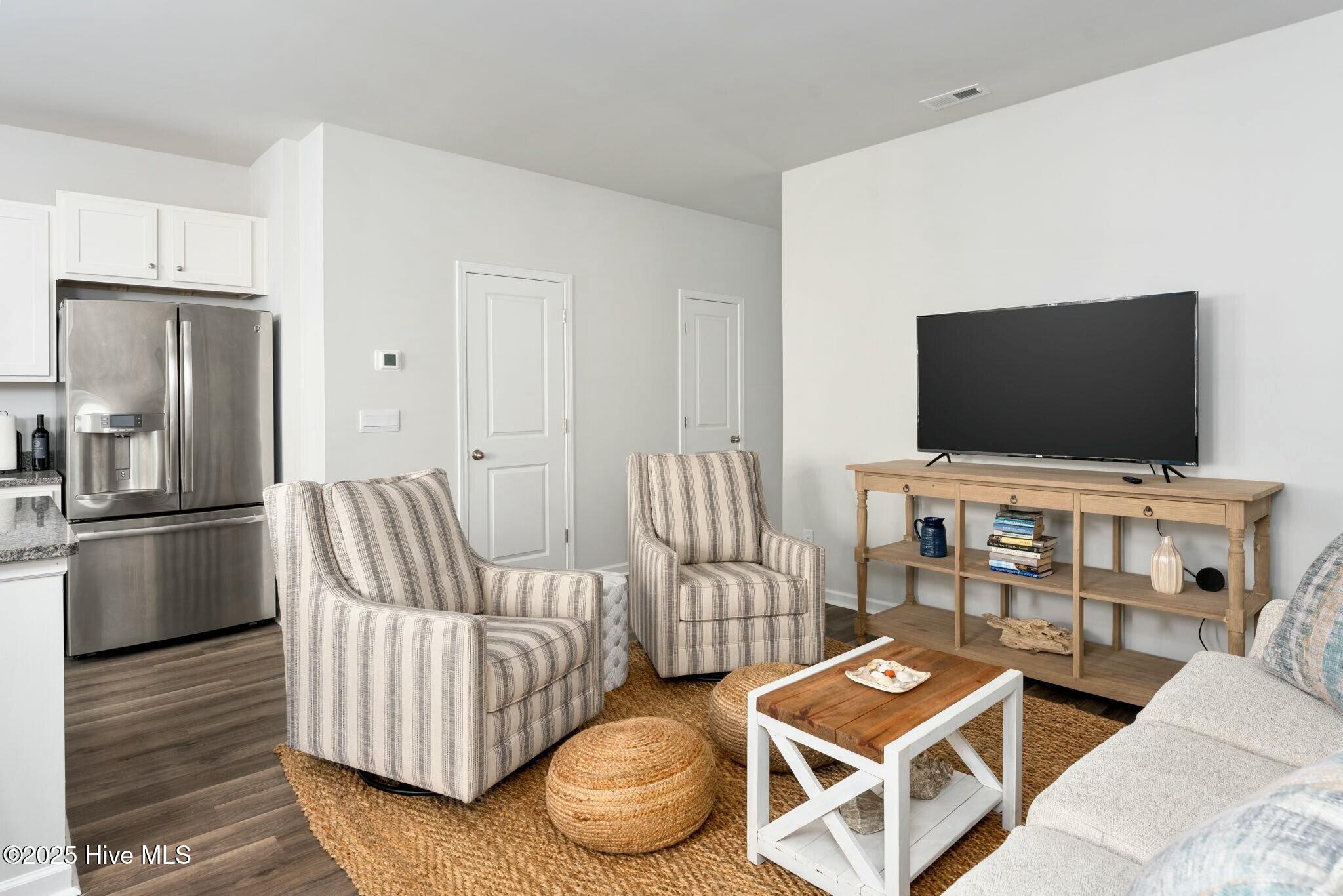 6721 White Shark Way