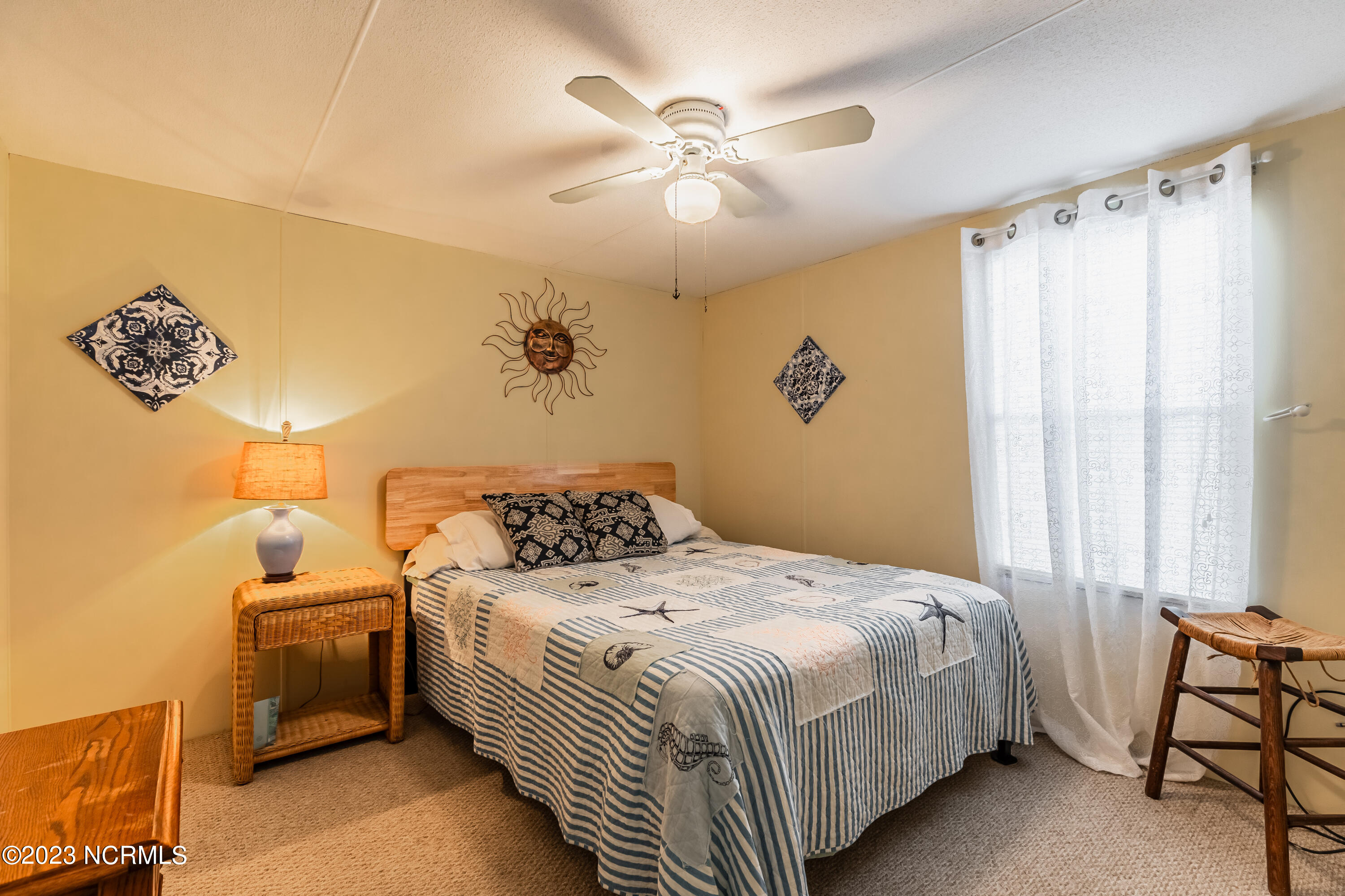 1587 Oak Ridge Drive SW