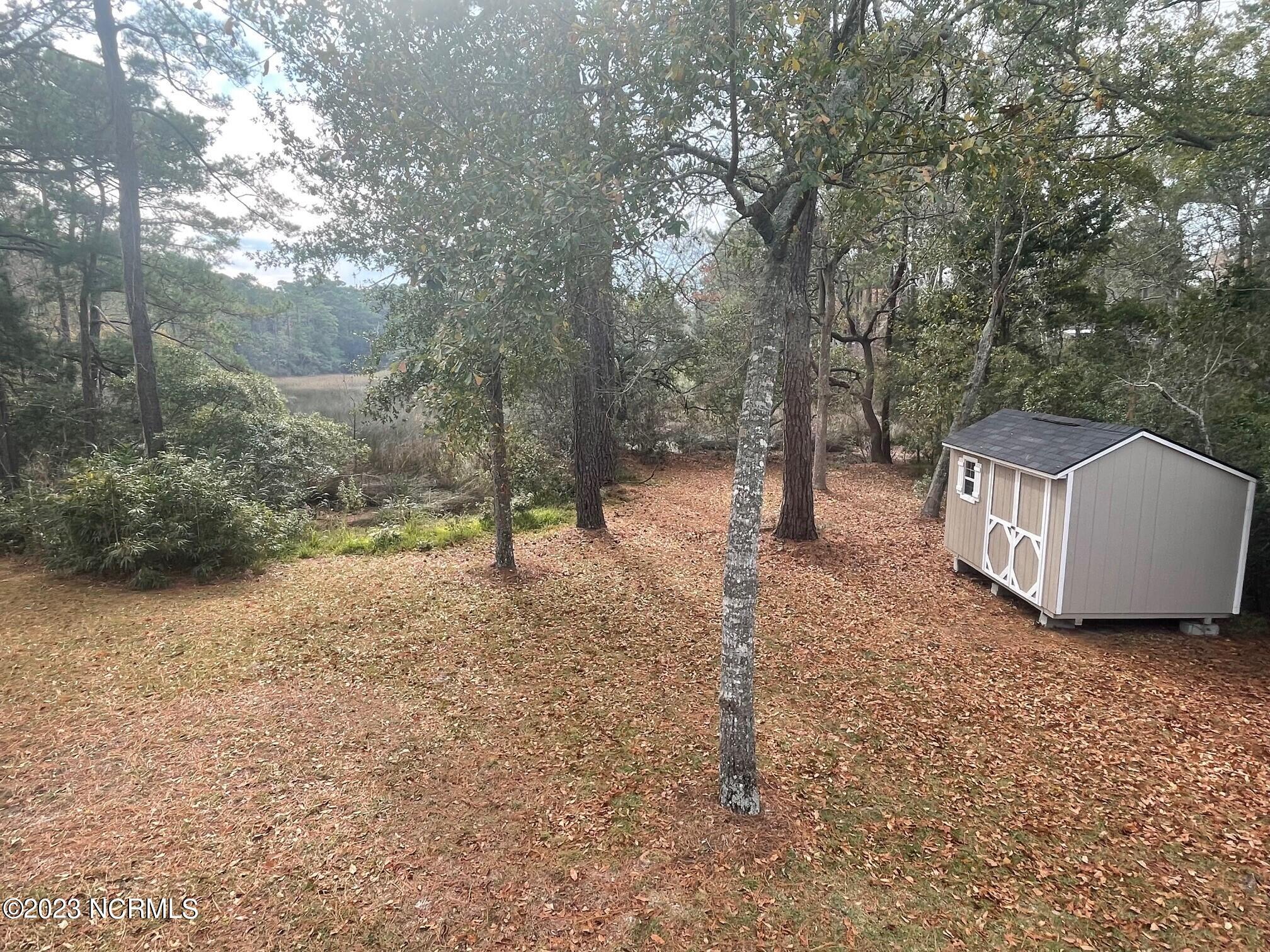 1587 Oak Ridge Drive SW