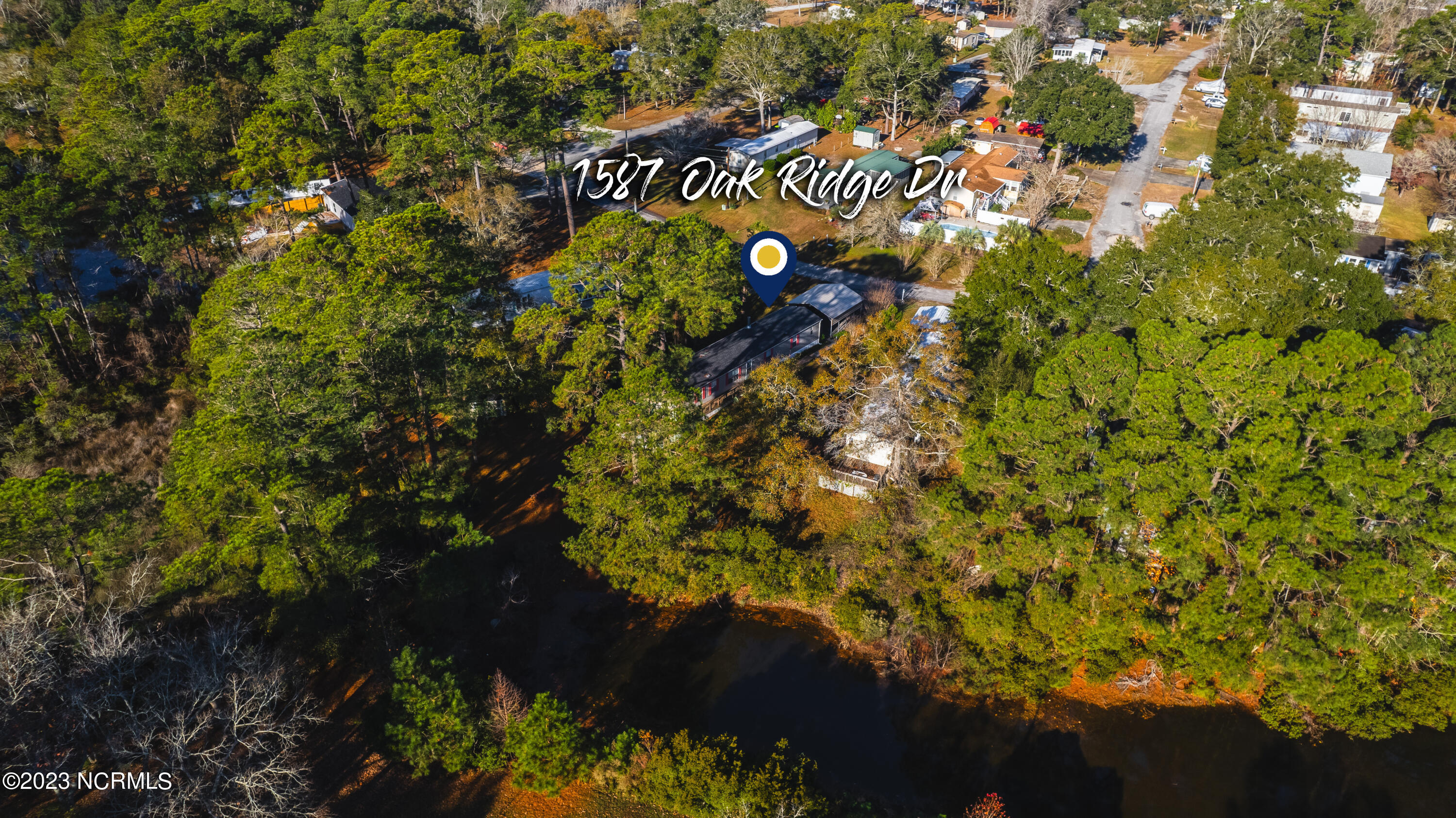 1587 Oak Ridge Drive SW