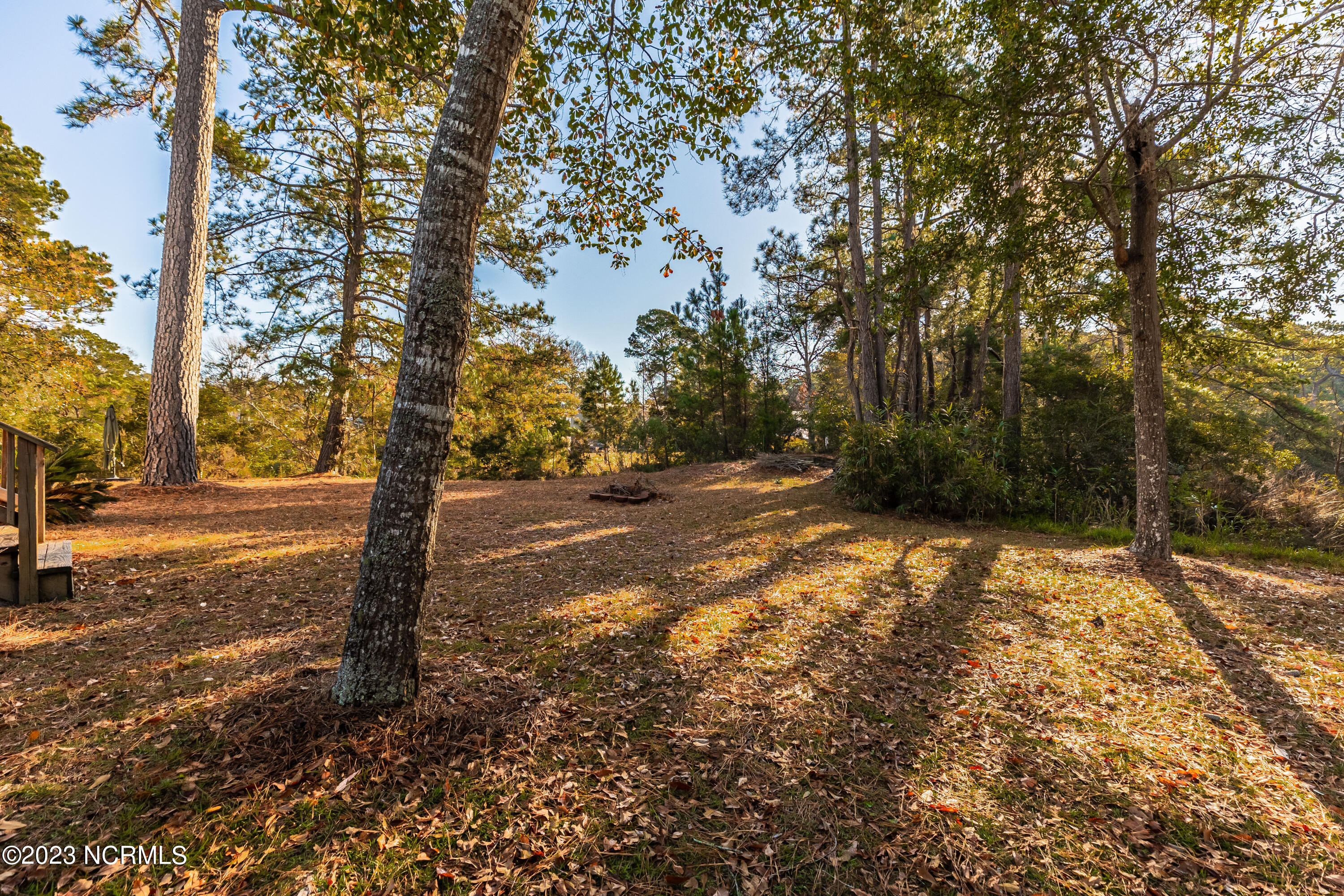 1587 Oak Ridge Drive SW