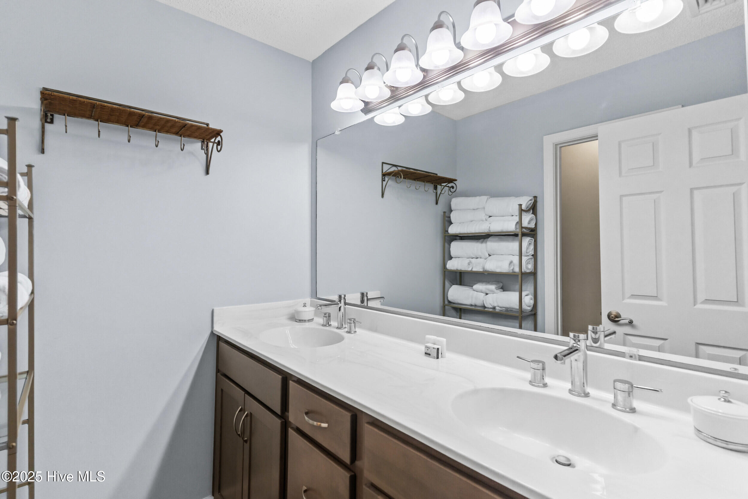 790 New River Inlet Road, Unit 301b, North Topsail Beach Unit: Unit 301b