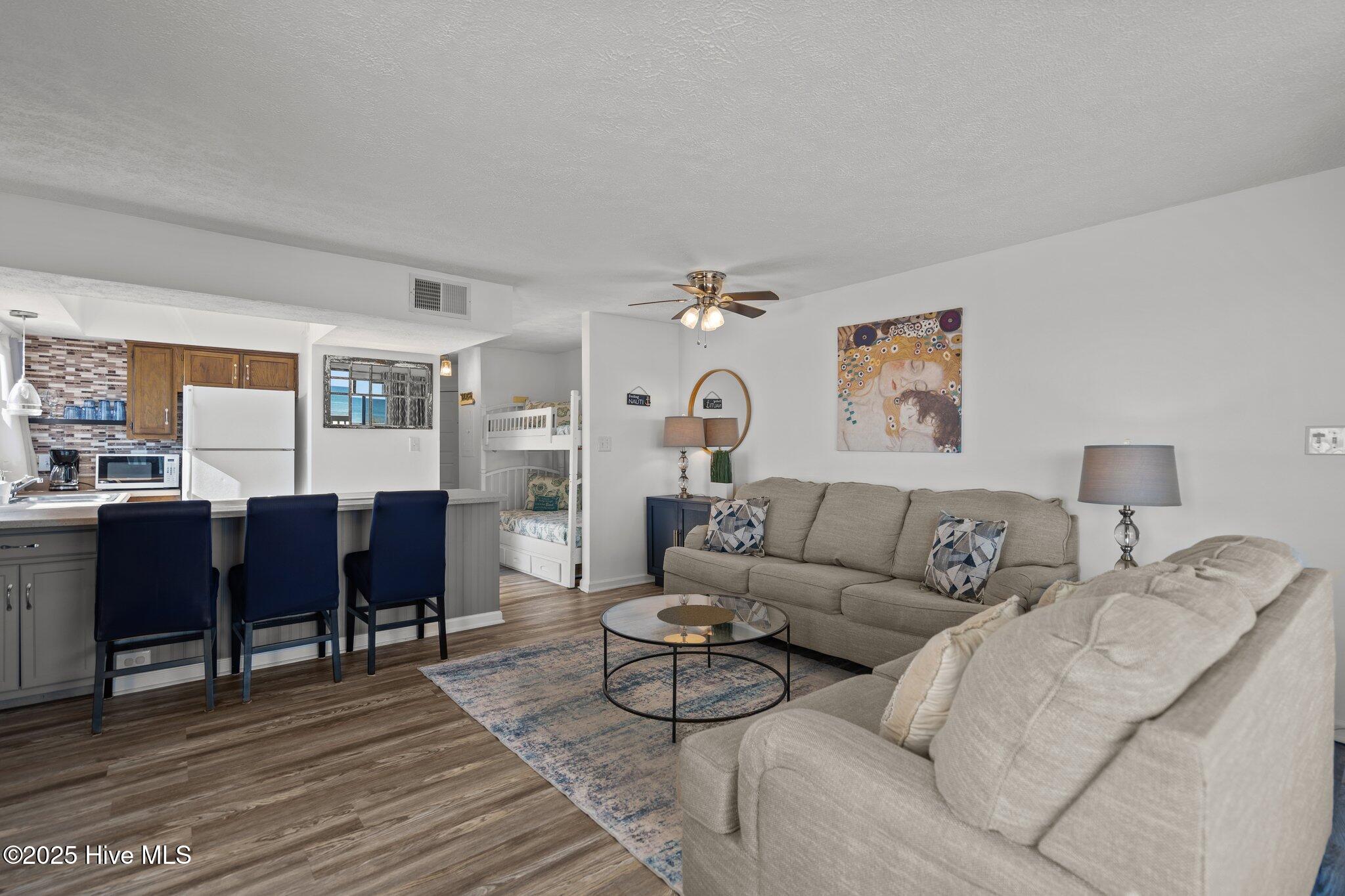 1311 S Lake Park Boulevard, 14b