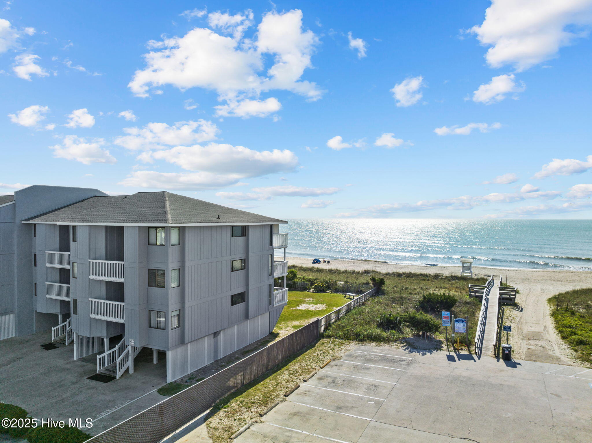 1311 S Lake Park Boulevard, 14b