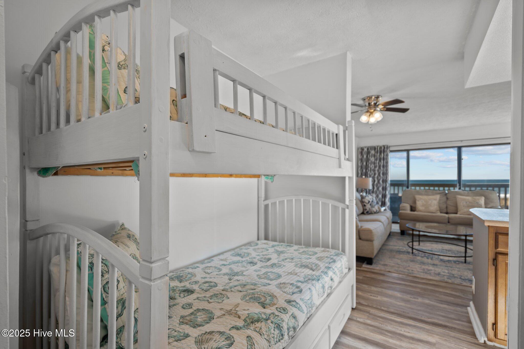 1311 S Lake Park Boulevard, 14b