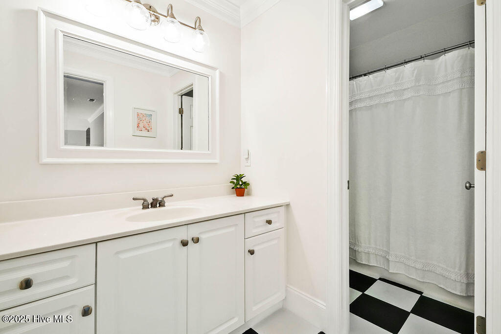 5019 Nicholas Creek Circle