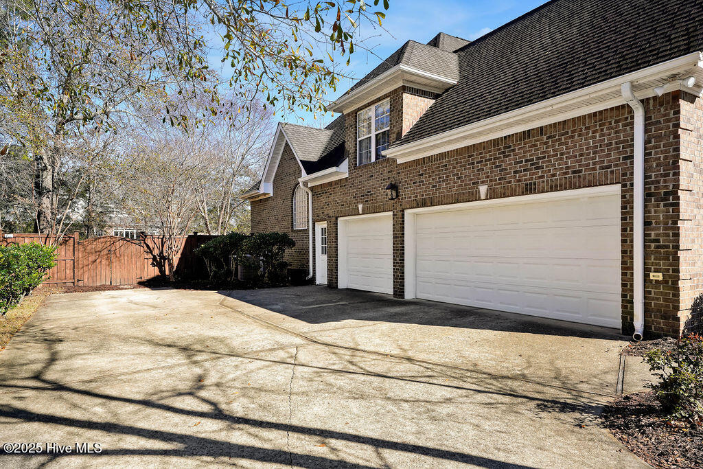 5019 Nicholas Creek Circle