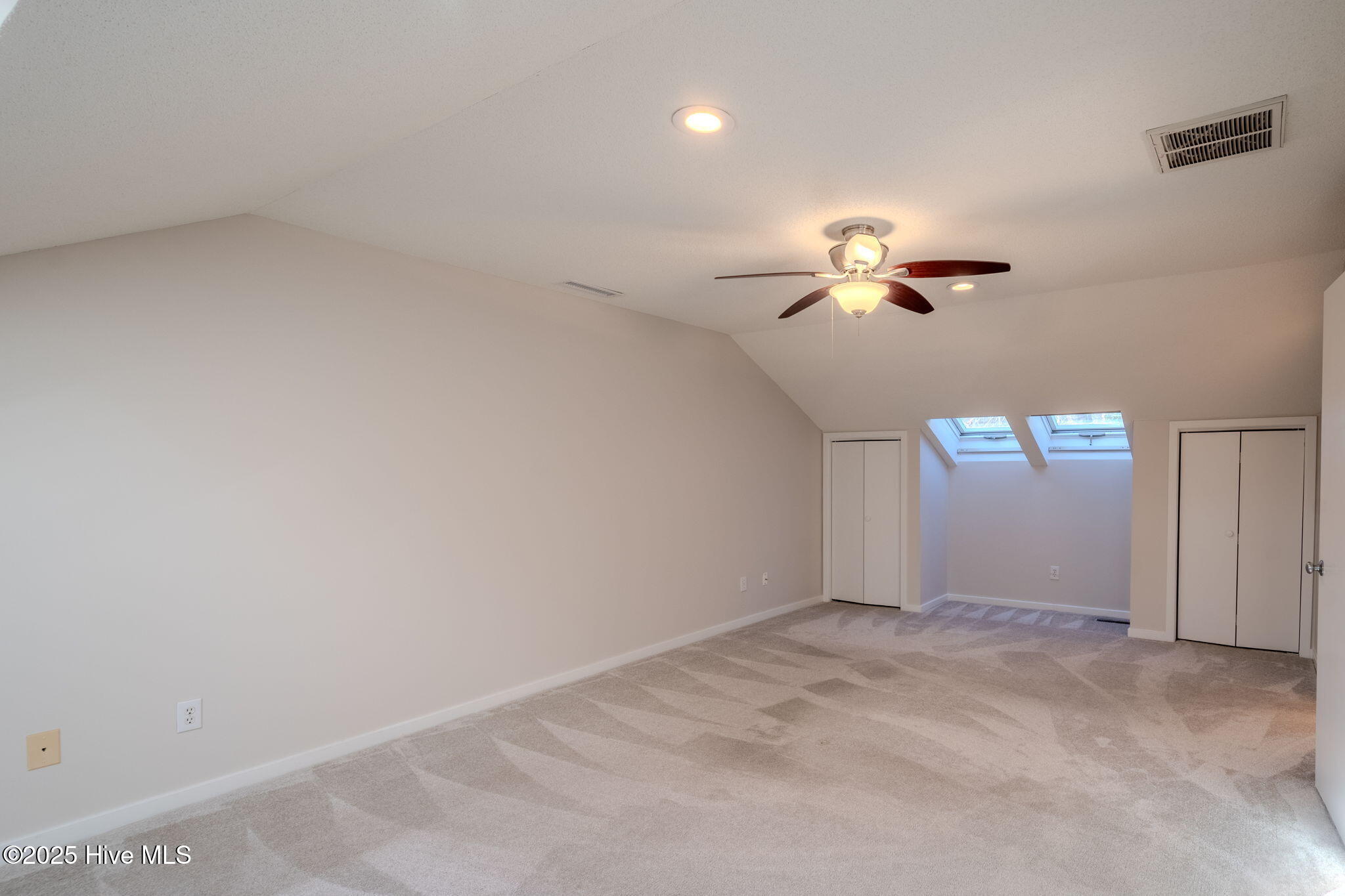 1435 Villa Place E