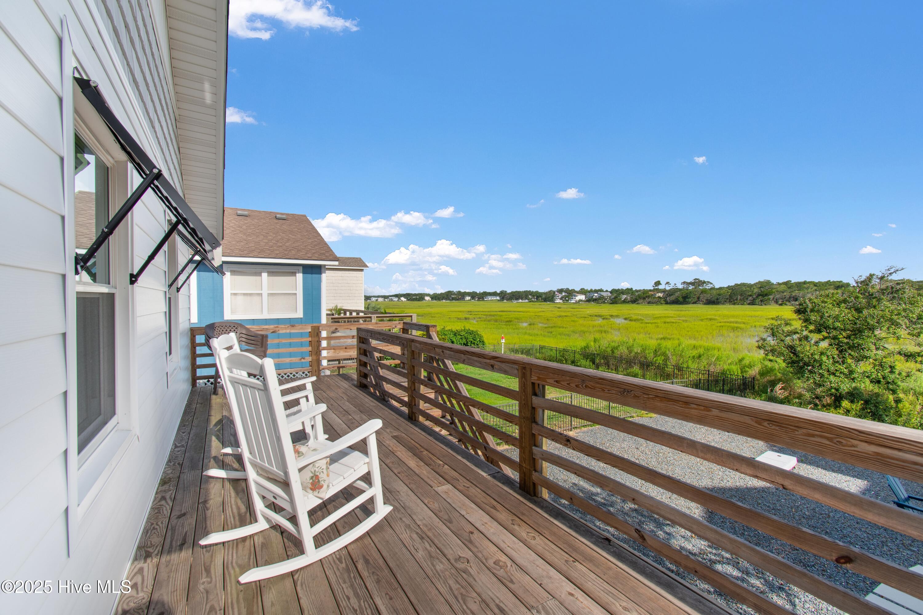 1012 W Pelican Drive