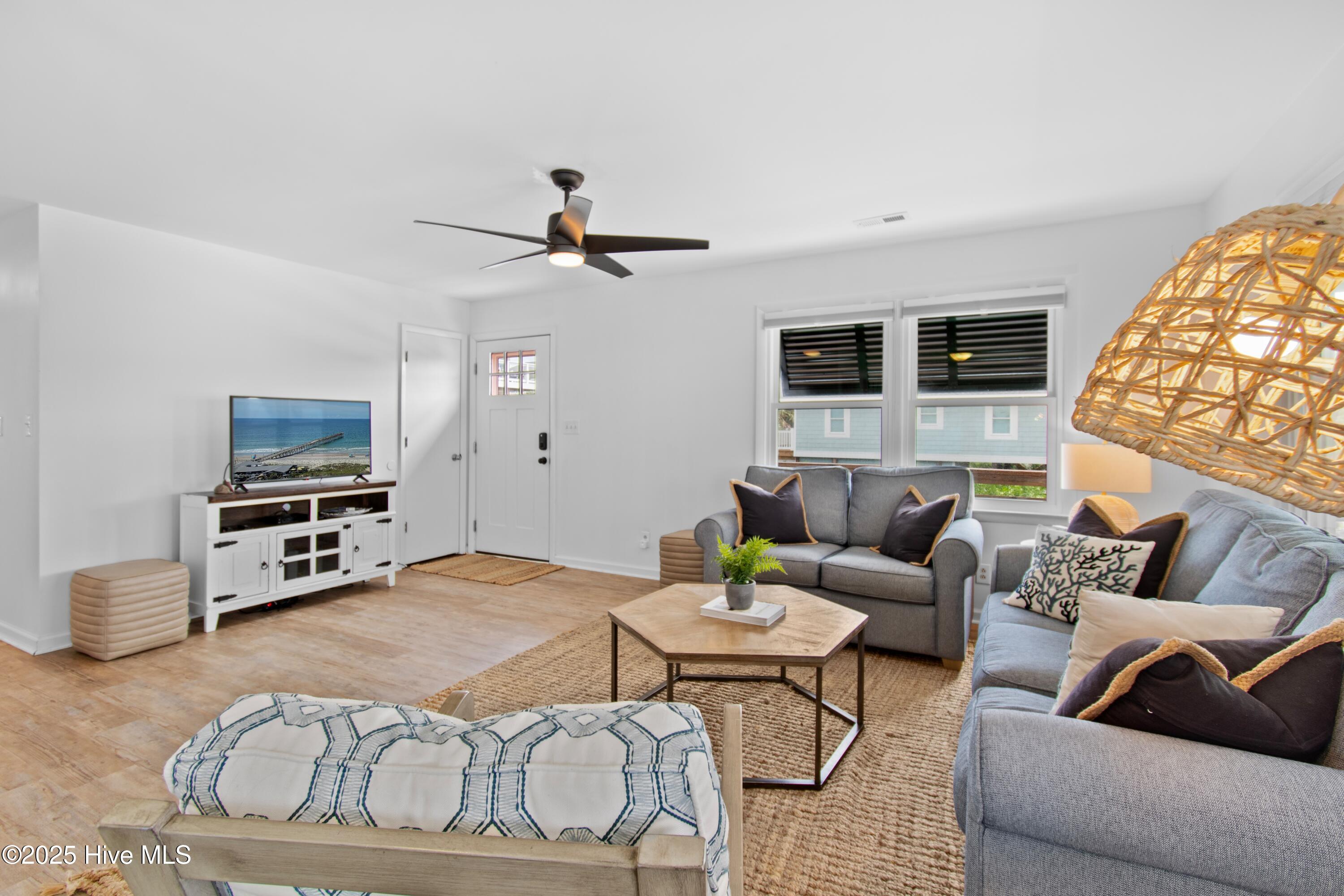 1012 W Pelican Drive
