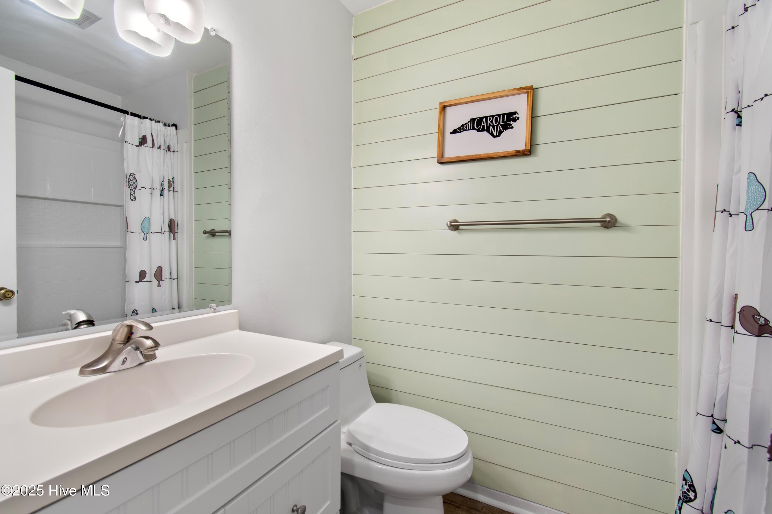 1012 W Pelican Drive