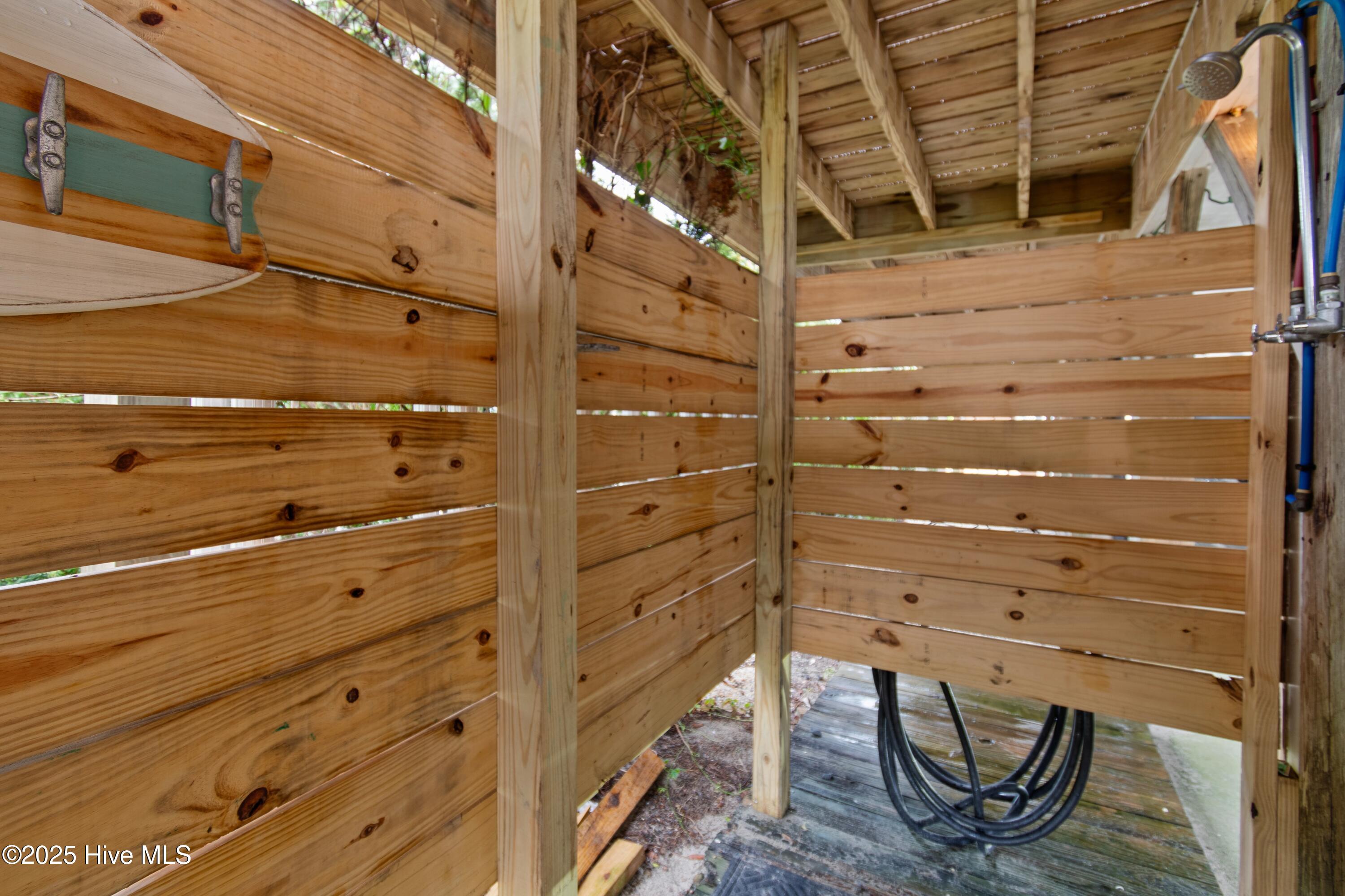 1012 W Pelican Drive