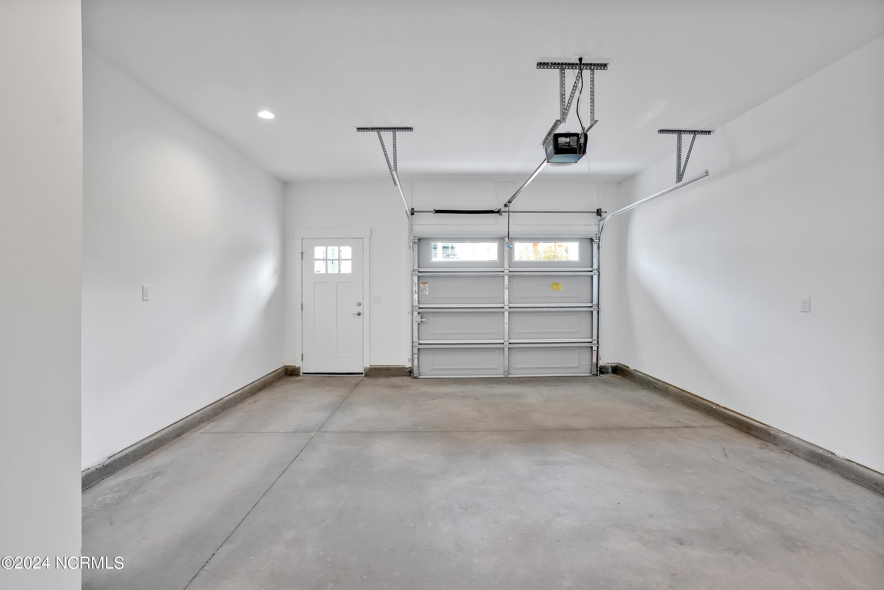 203 Texas Avenue, 1