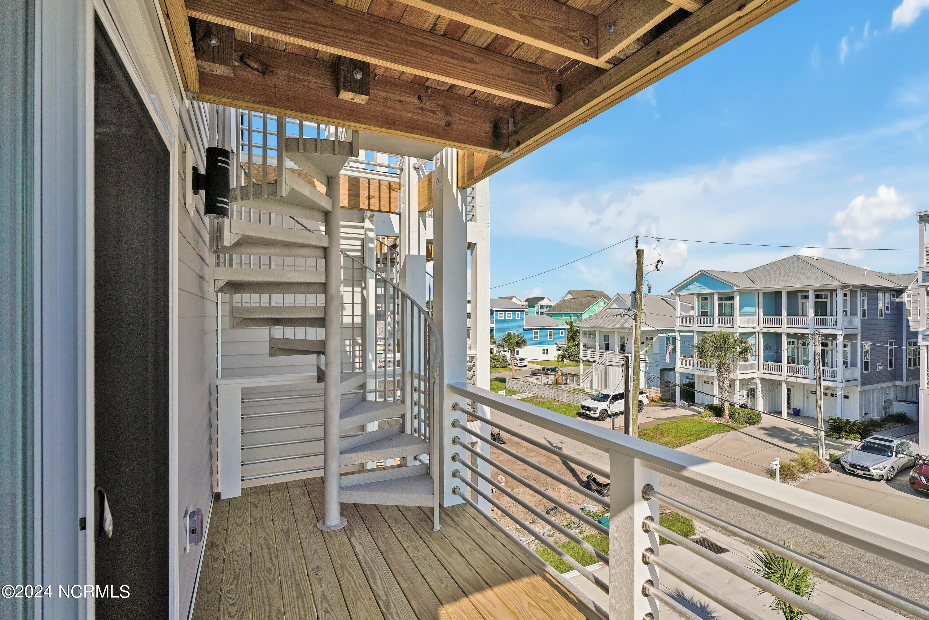 203 Texas Avenue, 1