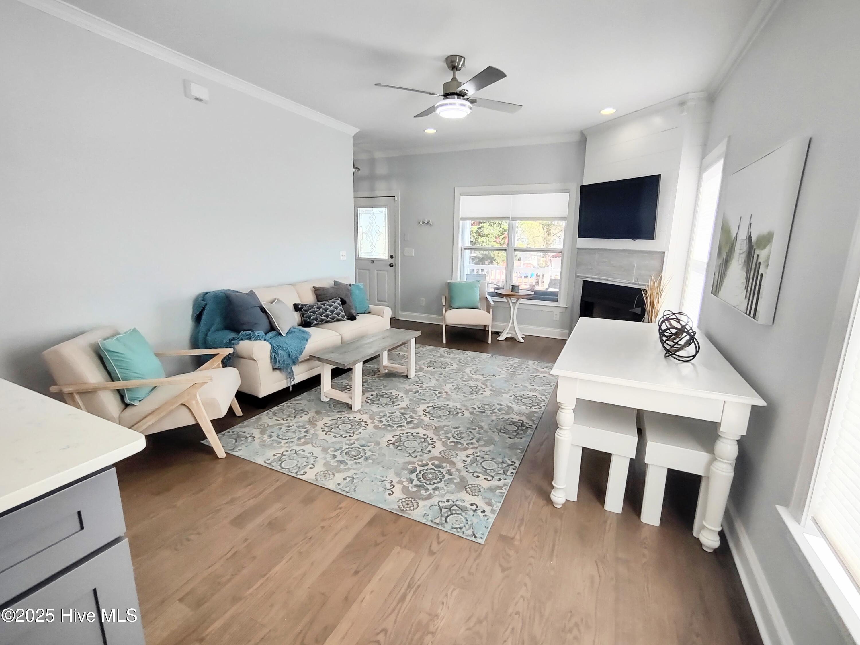 1412 Bonito Lane Unit 1