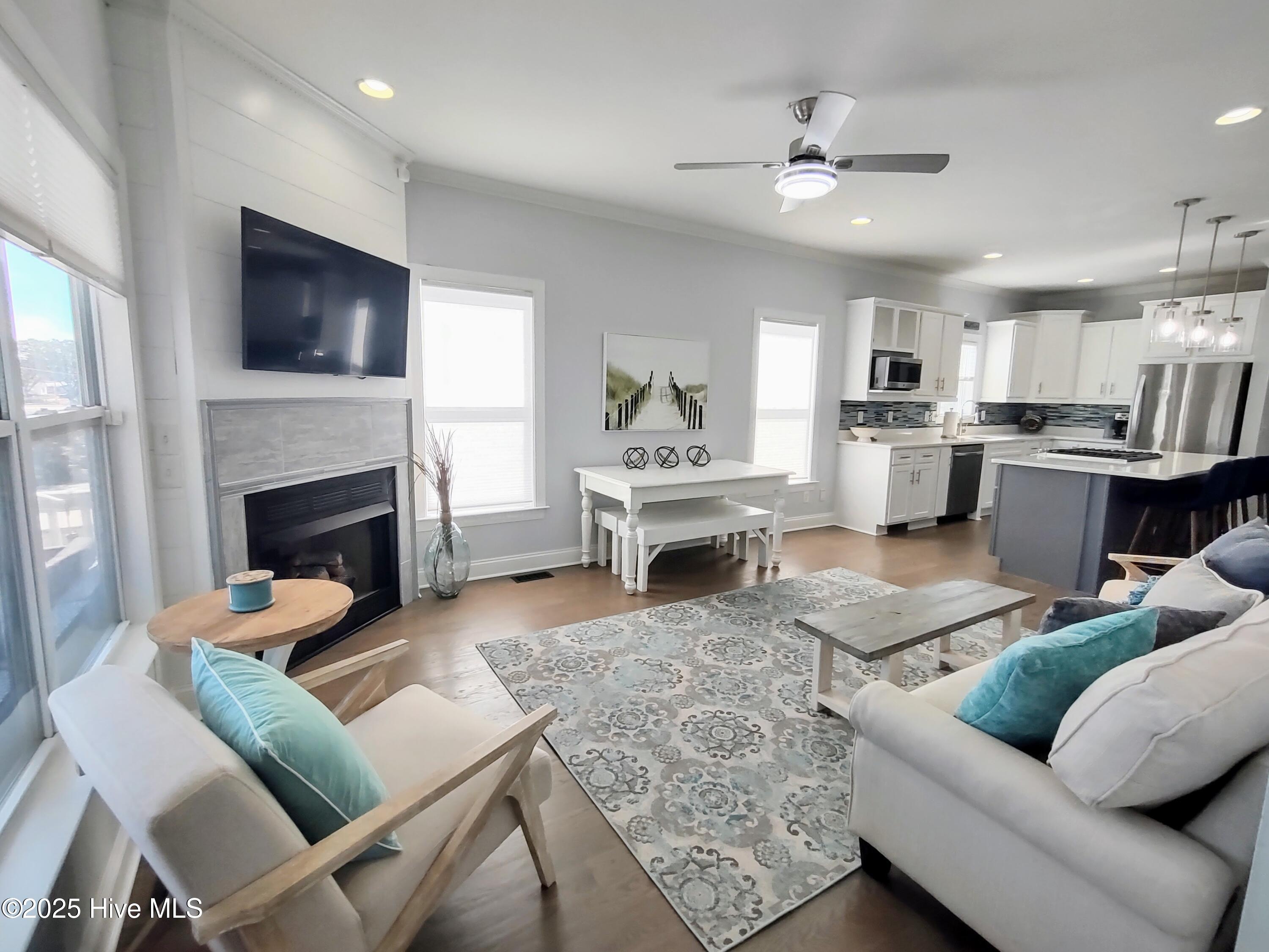 1412 Bonito Lane Unit 1