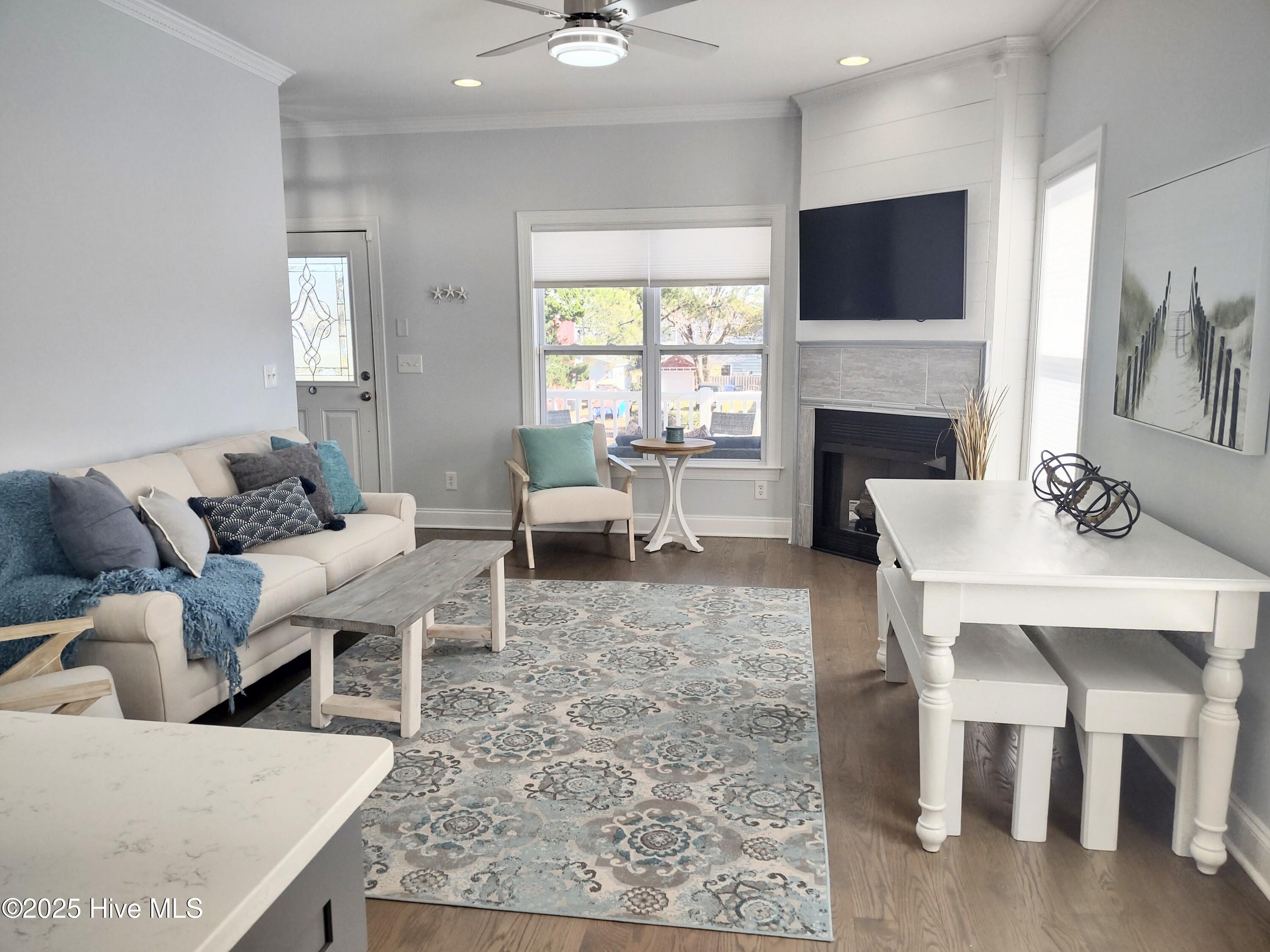 1412 Bonito Lane Unit 1