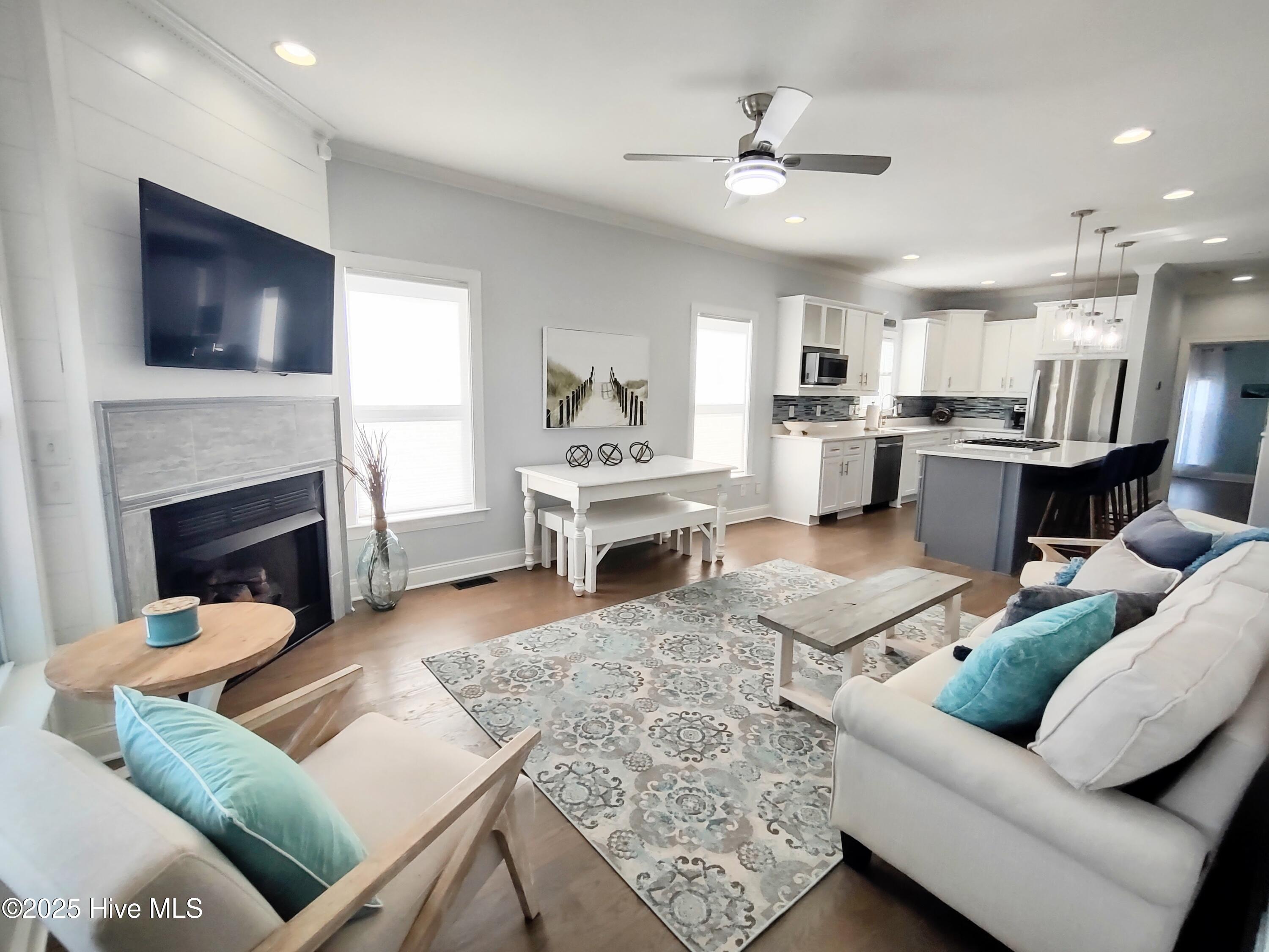 1412 Bonito Lane Unit 1