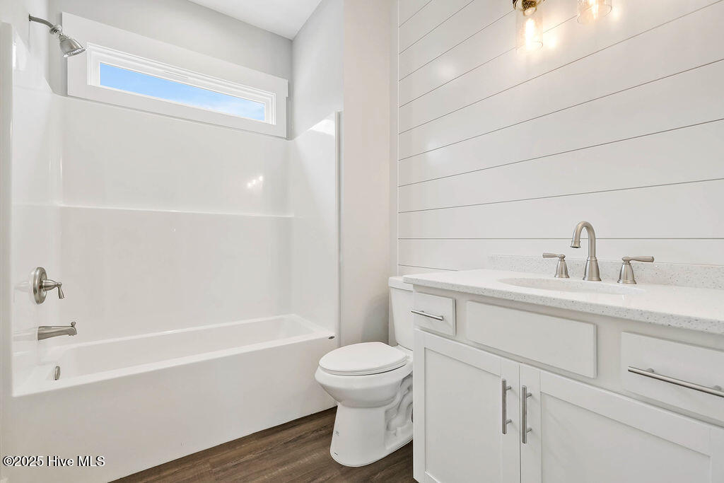 215 Spartanburg Avenue, 1