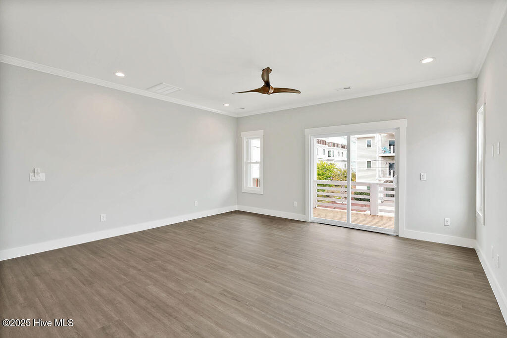 215 Spartanburg Avenue, 1