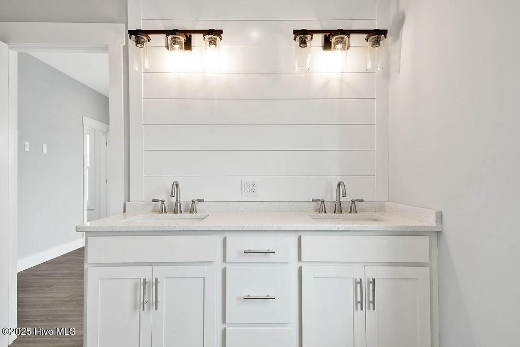 215 Spartanburg Avenue, 1