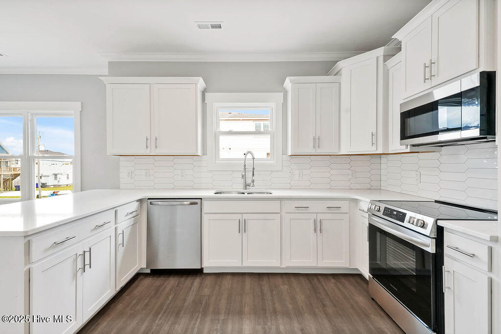 215 Spartanburg Avenue, 1