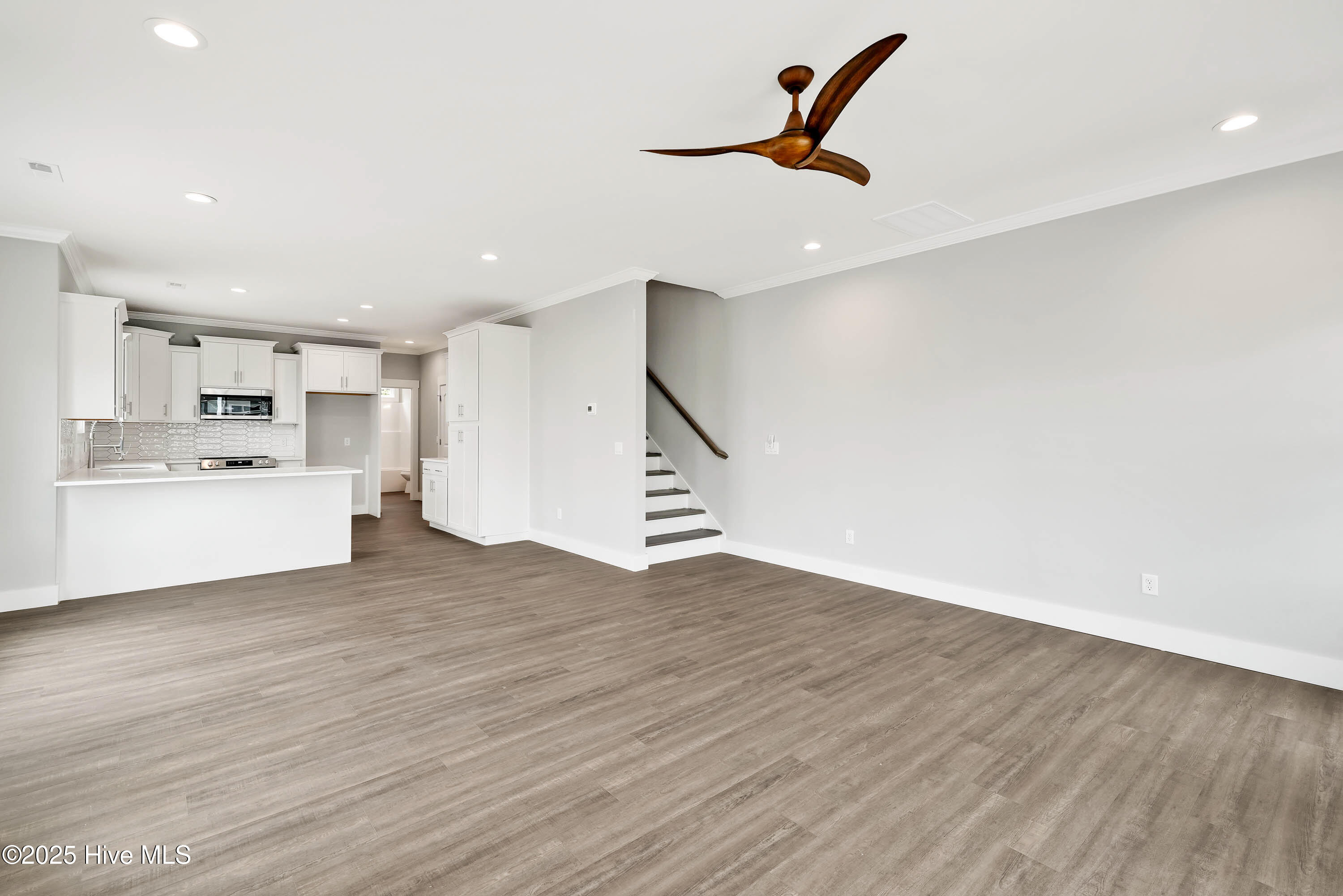 215 Spartanburg Avenue, 2