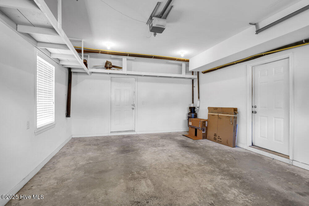 1082 N Shore Drive