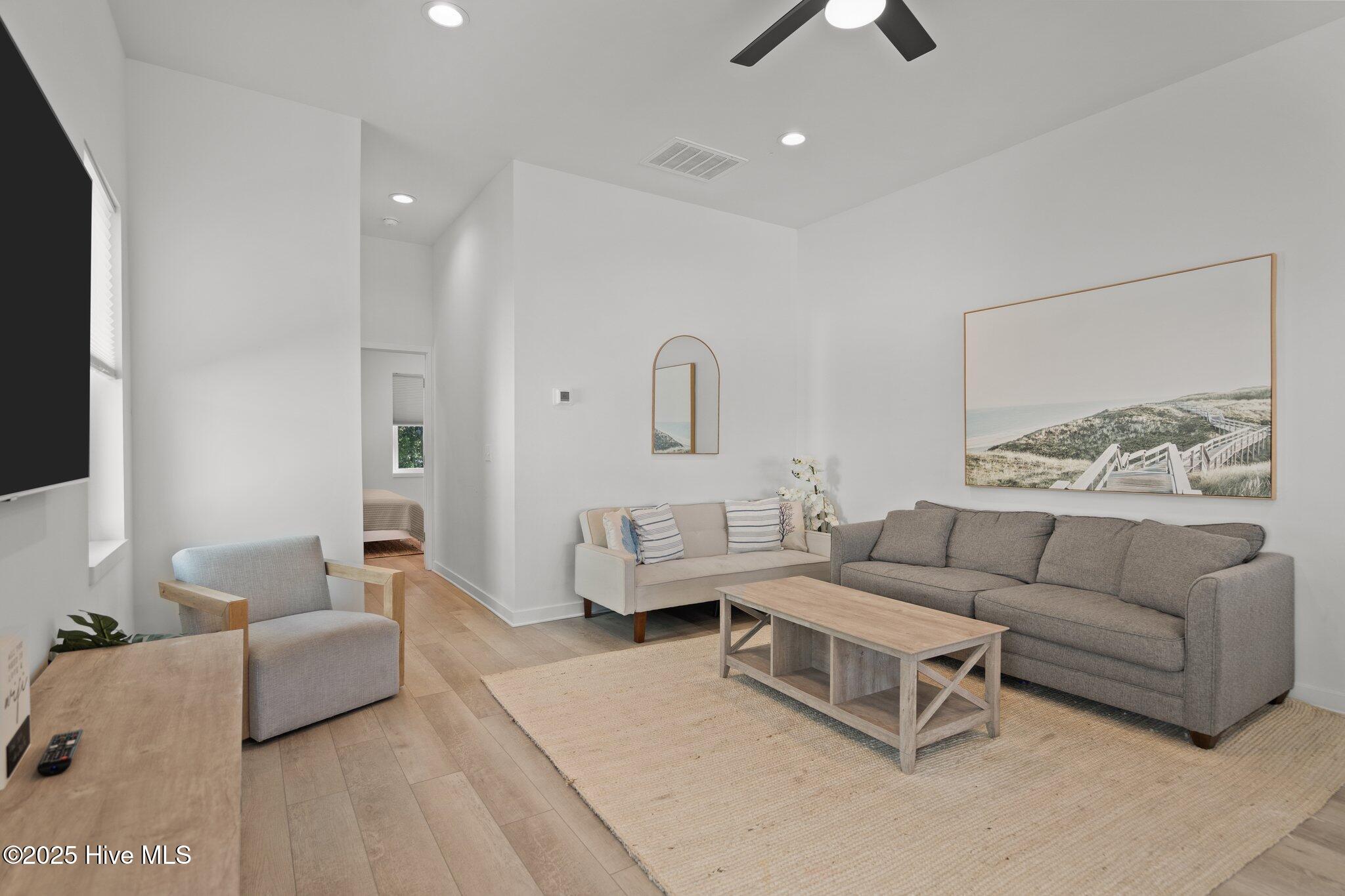1417 Searay Lane, Unit 1