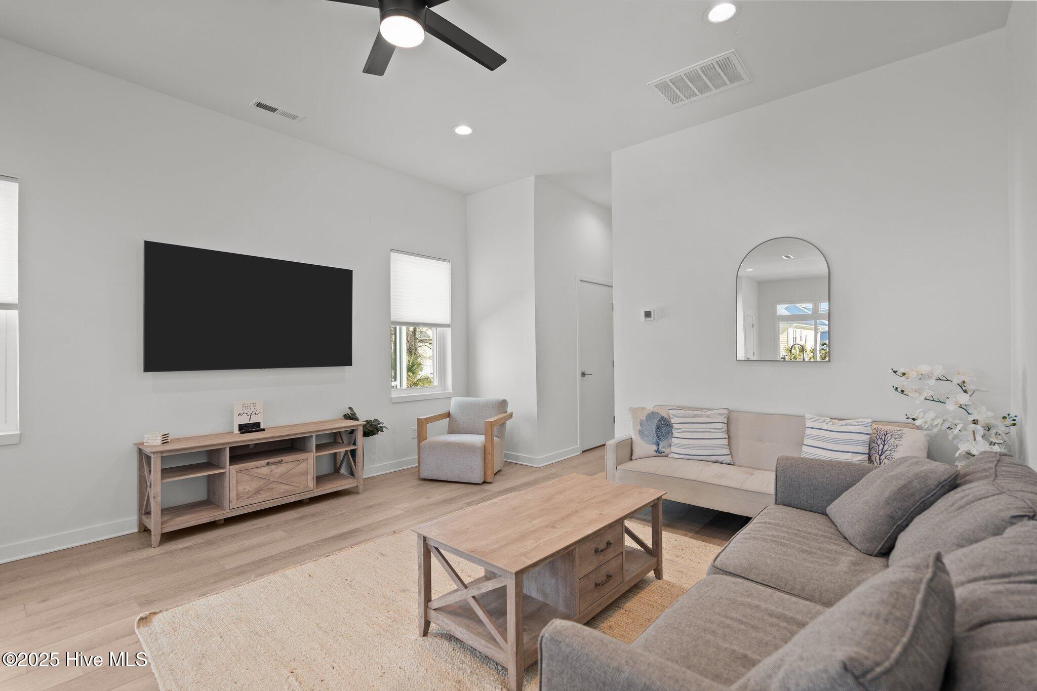 1417 Searay Lane, Unit 1