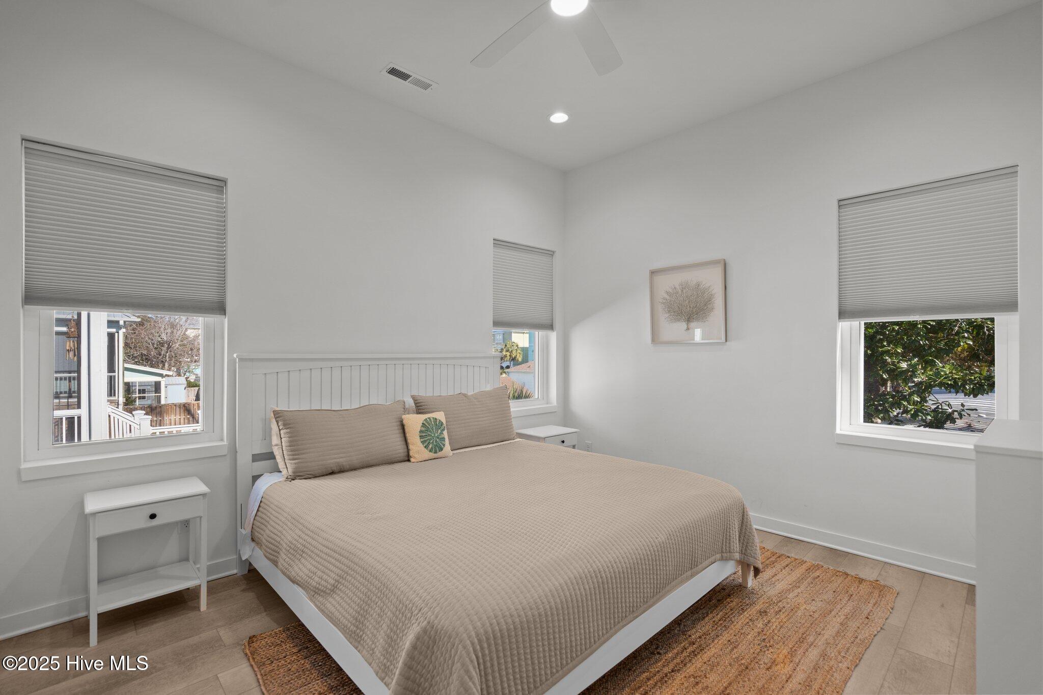 1417 Searay Lane, Unit 1