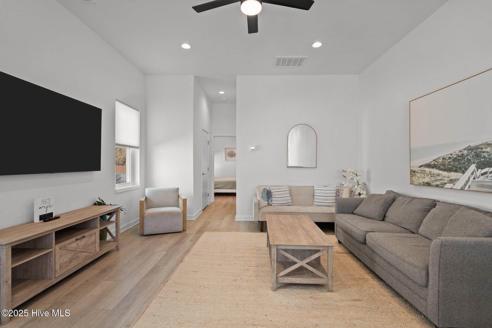 1417 Searay Lane, Unit 1