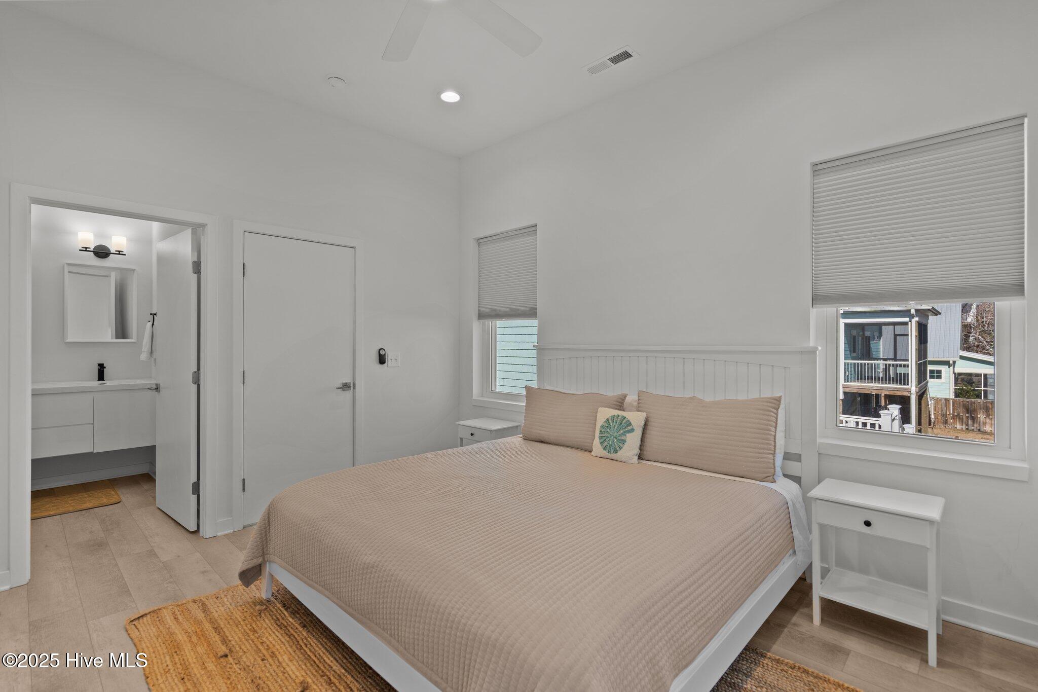 1417 Searay Lane, Unit 1