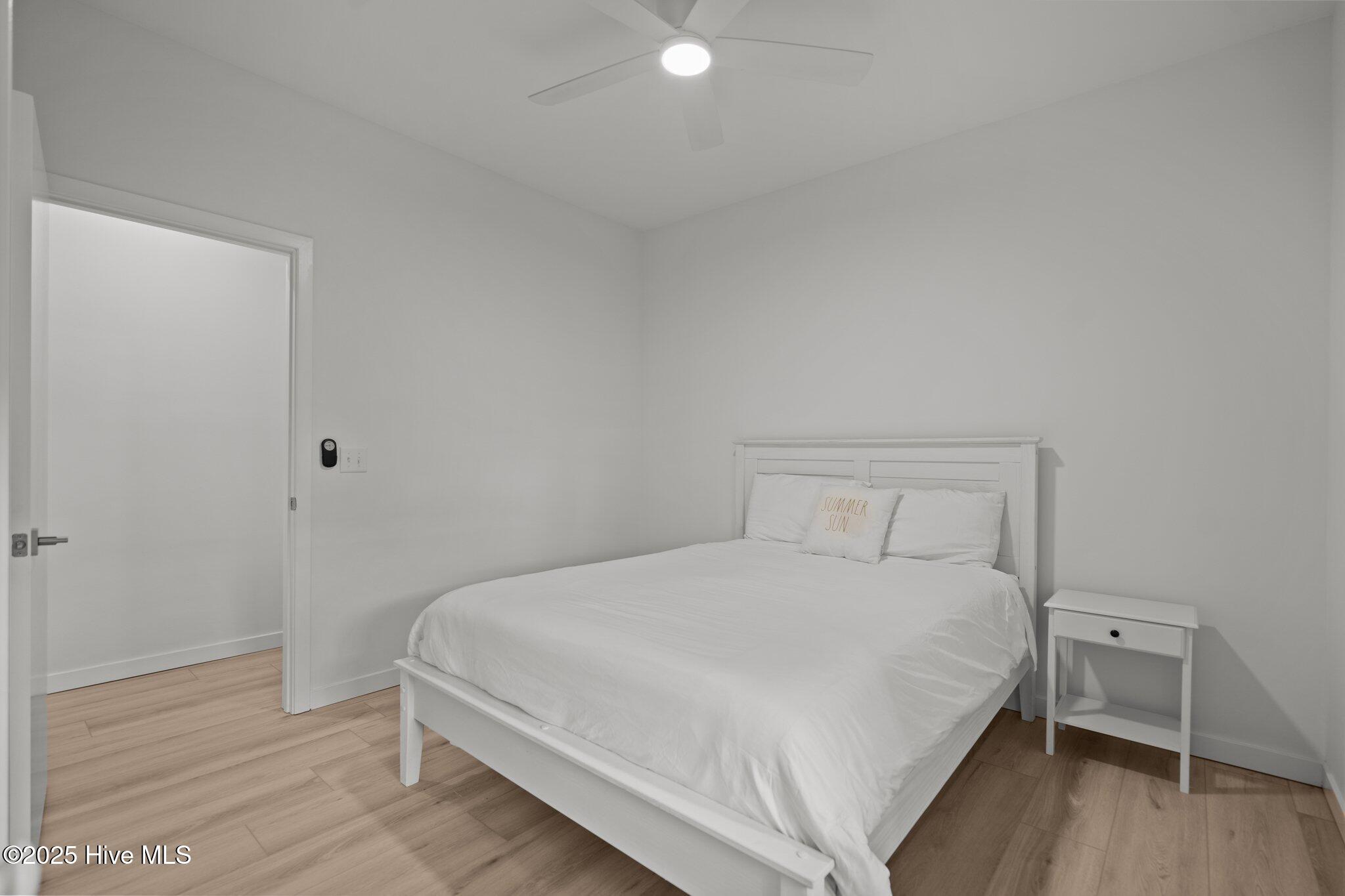 1417 Searay Lane, Unit 1