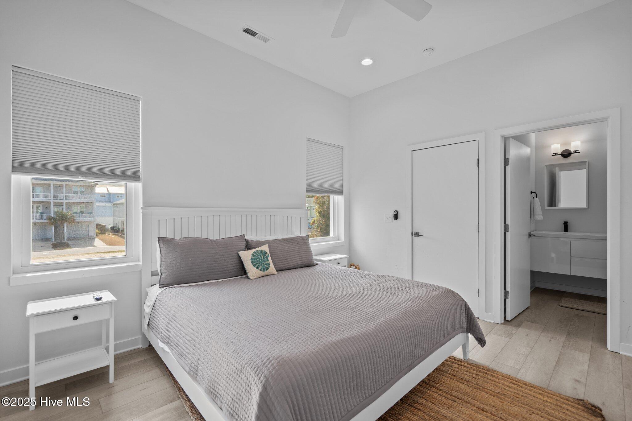 1417 Searay Lane, Unit 2