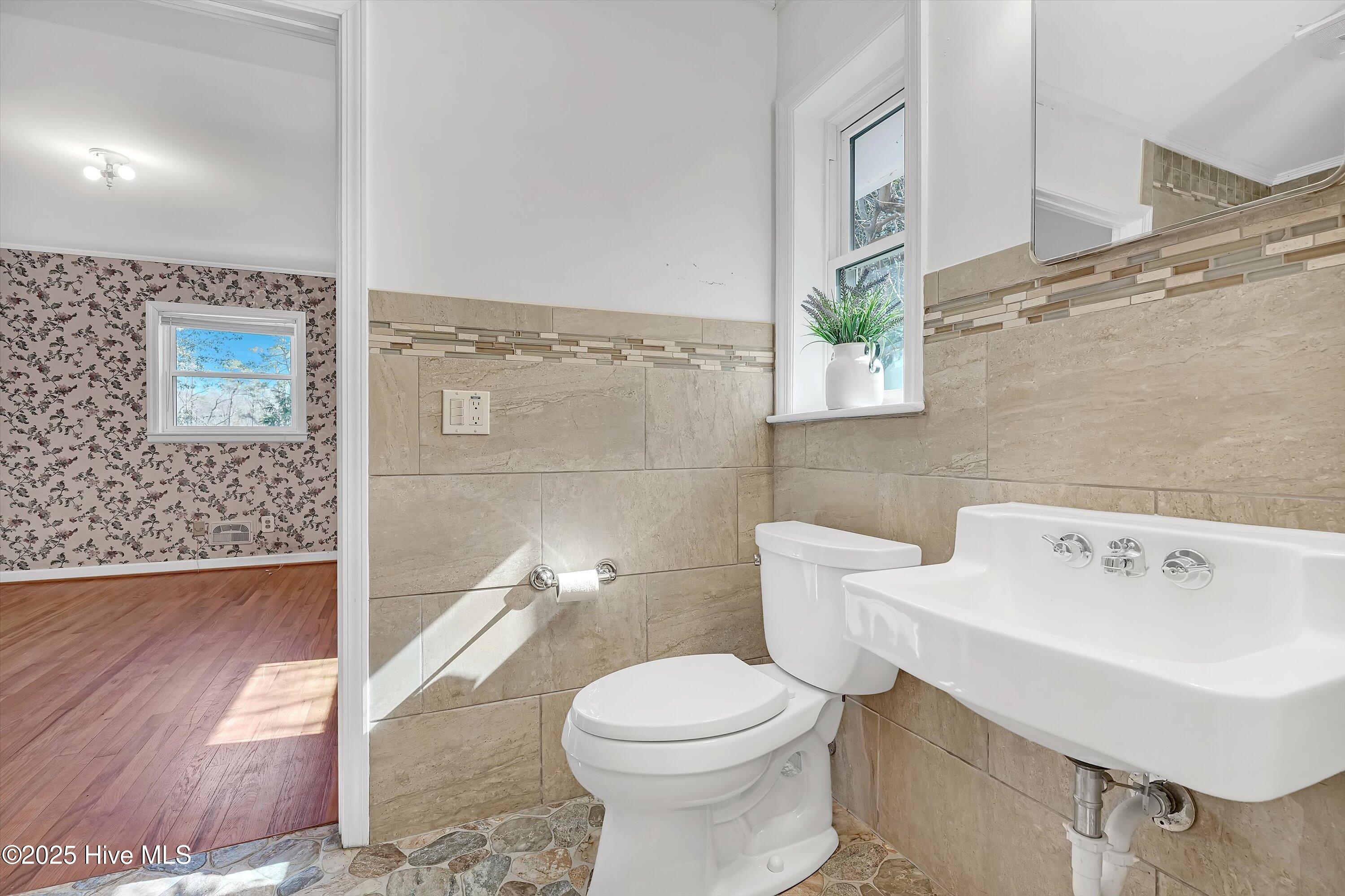 4518 Mocklingbird Lane