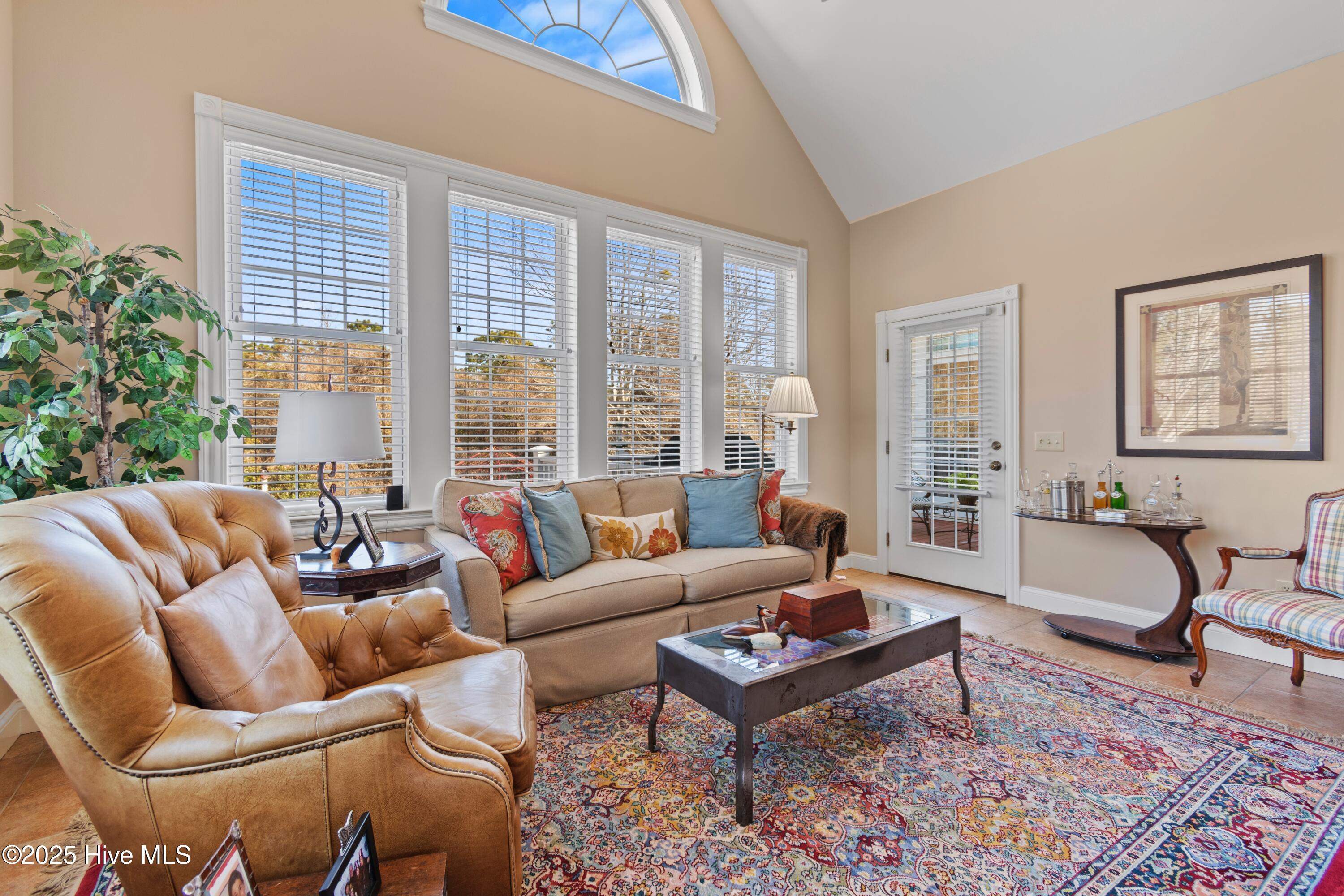 3707 Wingfoot Drive