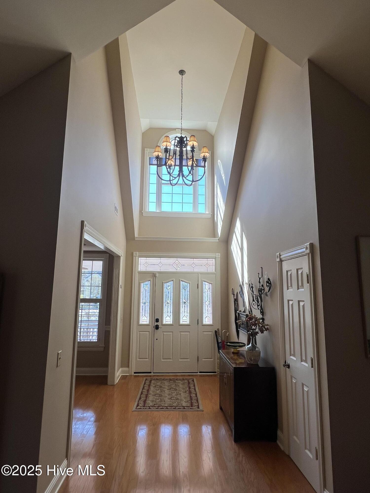 3707 Wingfoot Drive